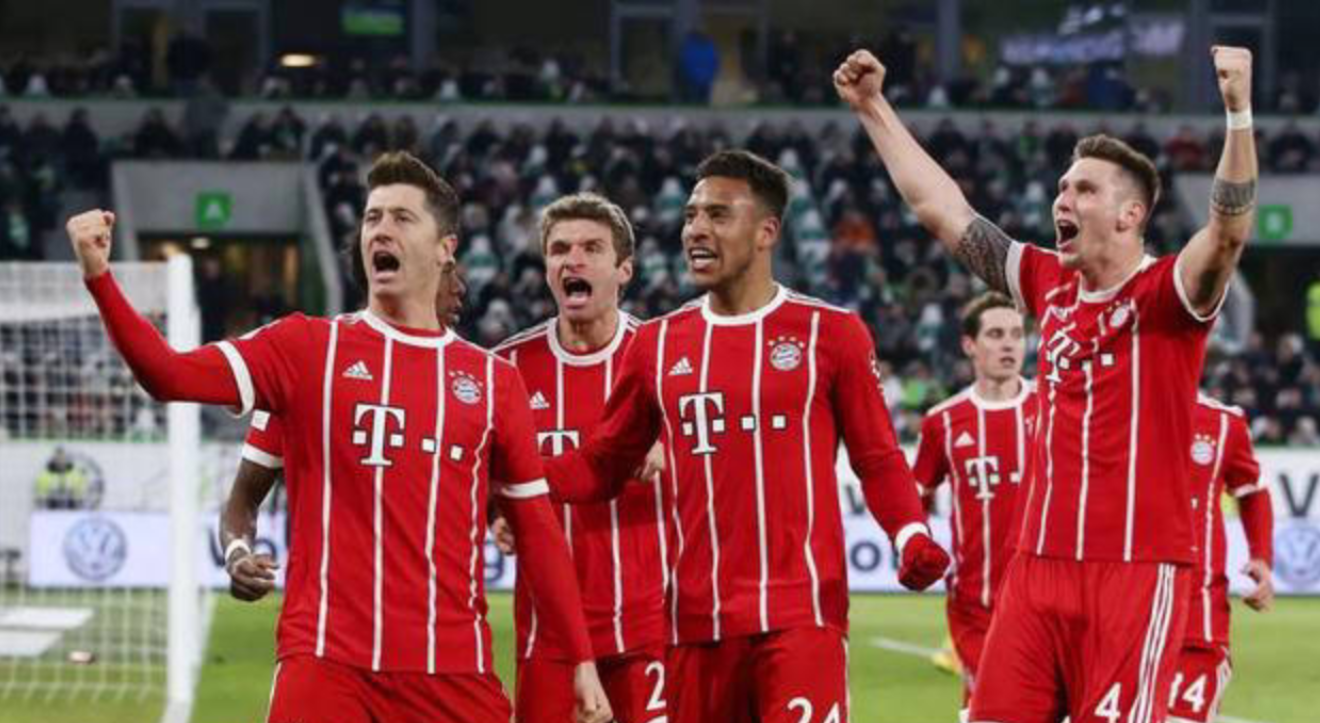 拜仁慕尼黑击败阿贾克斯,豪取三分球