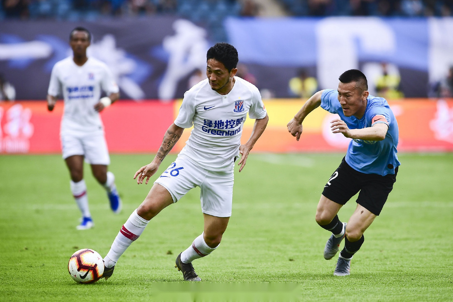 半岛体育官网-大连一方和广州恒大足球直播